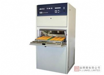 氙燈耐候老化試驗(yàn)箱圖片