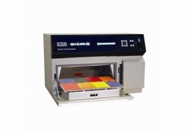 符合ISO11341氙燈試驗(yàn)箱圖片